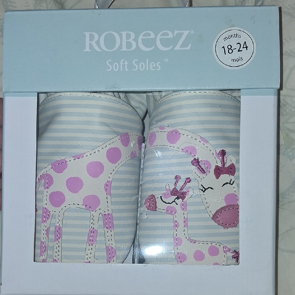 Robeez Soft Soles with Pink and White Giraffe Design